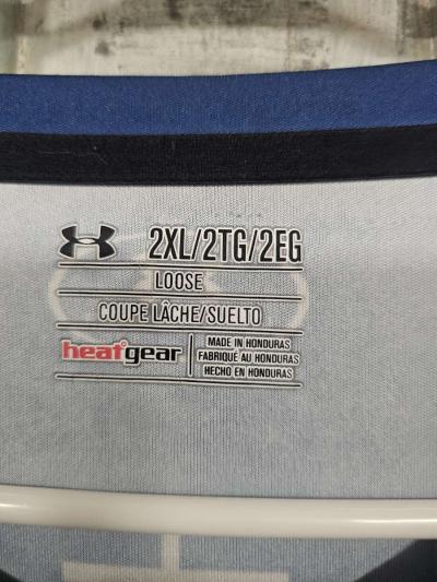 under Armour shirt - Thumbnail 3