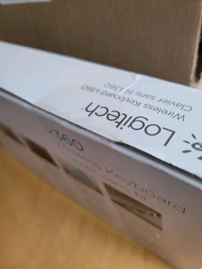 wireless keyboard - Thumbnail 3