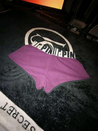 PINK shortss - Thumbnail 3