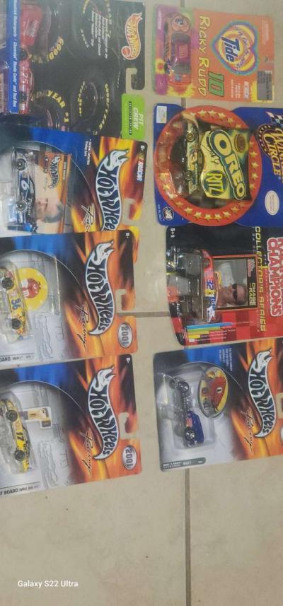 Hot wheels - Thumbnail 4