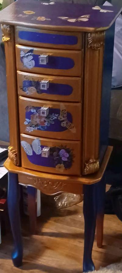 upcycled jewerly armoire - Thumbnail 5