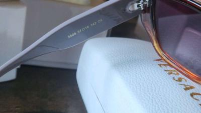 Versace shades - Thumbnail 5