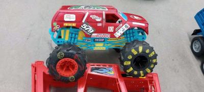 the monster truckings - Thumbnail 6