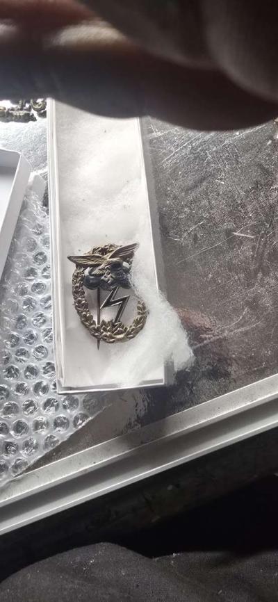 German and French badges - Thumbnail 2