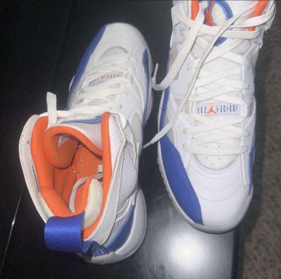 Jordan two tre size 8 and half - Thumbnail 2