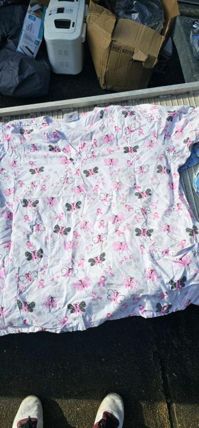 Nurse Scrub Tops - Thumbnail 5