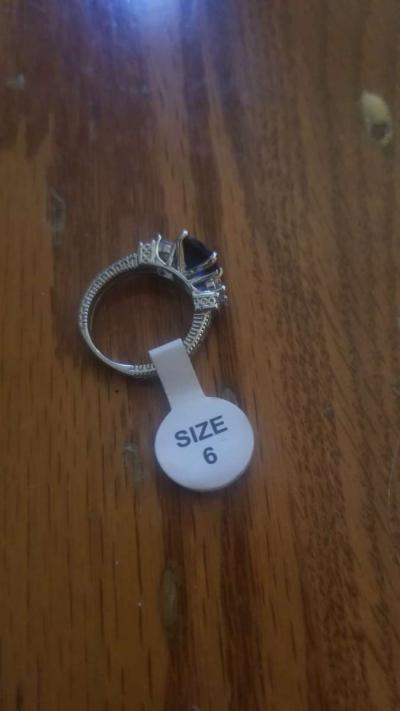 Blue Sapphire Ring - Thumbnail 4