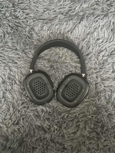 midnight AirPods Max - Thumbnail 6