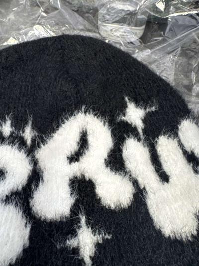 Y2K beanie - Thumbnail 3
