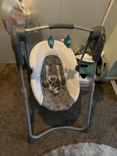 baby swing - Thumbnail 2