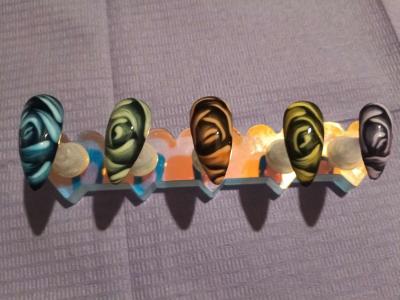 Custom Stilleto Colored Rose Press On Nails - Thumbnail 2