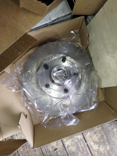 front brake pads and 2 front rotors - San Antonio, Texas