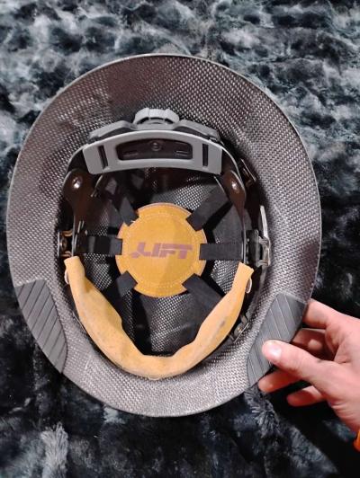 Lift carbon hardhat - Thumbnail 4