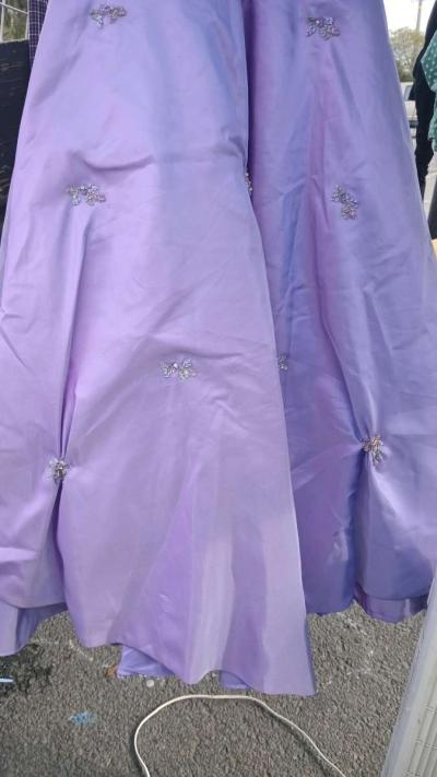 size small quinceaera dress in perfect conditions almost New - Thumbnail 4