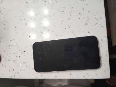 Iphone 14 - Thumbnail 2