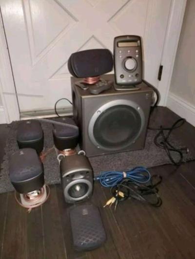 Used Logitech Z680 surround sound system - Thumbnail 5