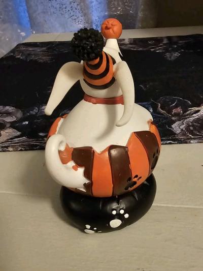 Miss Mindy Disney Nightmare Before Christmas Zero Figurine - Thumbnail 4