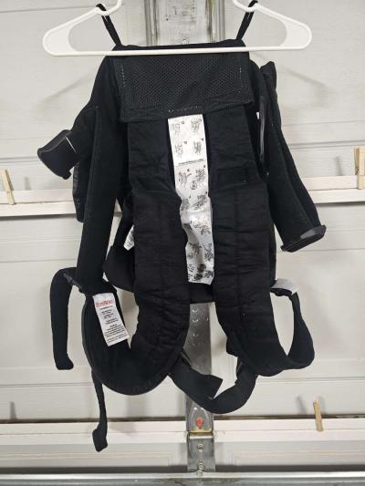 baby Bjorn carrier - Thumbnail 2