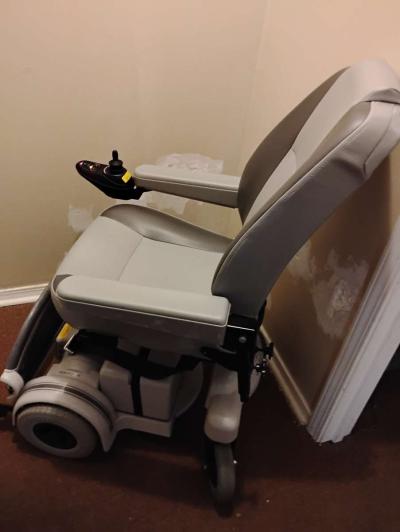 Hoveround Electric Wheel Chair - Thumbnail 3