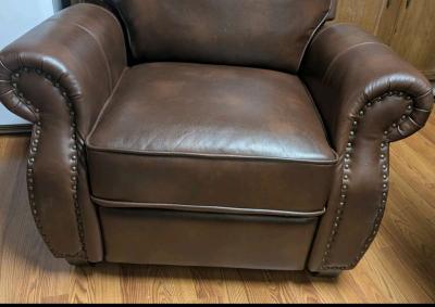 Leather Push Back Recliner - Thumbnail 3