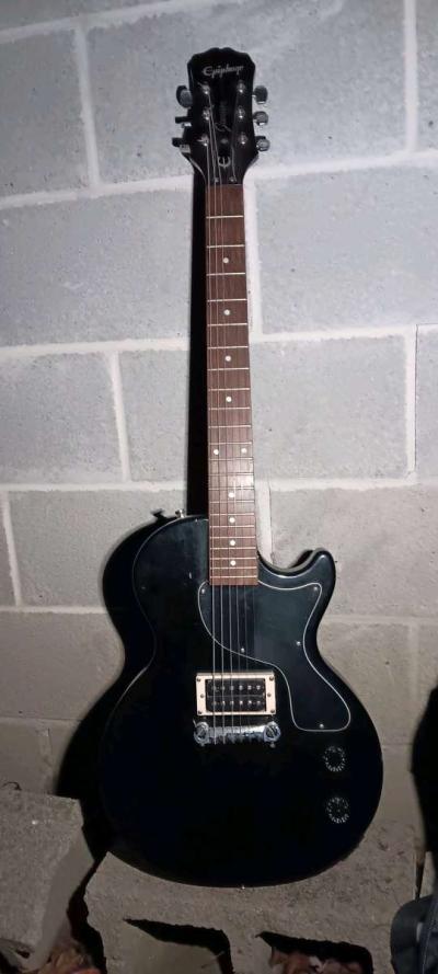 Guitar - Thumbnail 5