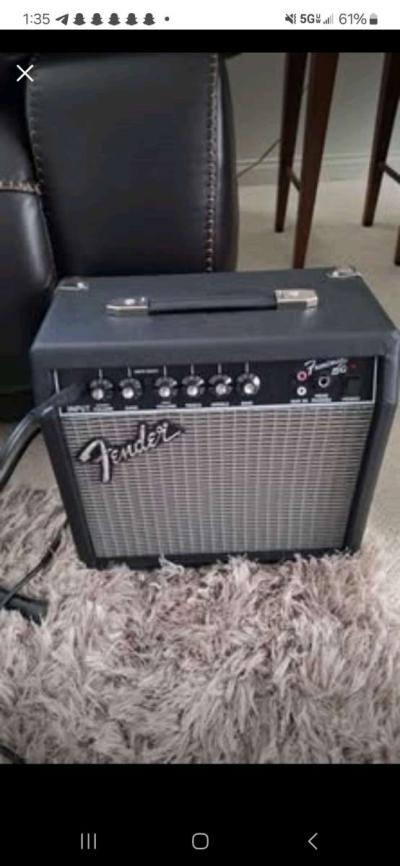 Black Electric guitar fender squier stratocaster - Thumbnail 3