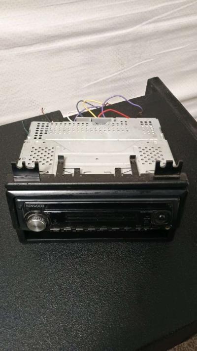 Kenwood radio - Thumbnail 2