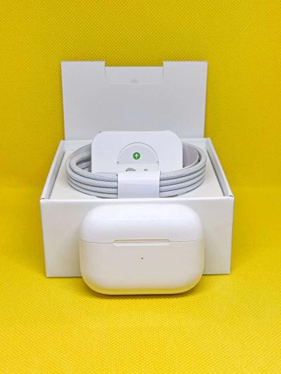 AirPods Pro 2 - Thumbnail 3