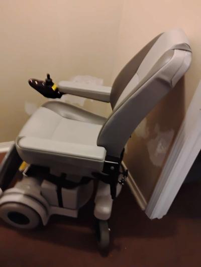 Hoveround Electric Wheel Chair - Thumbnail 2