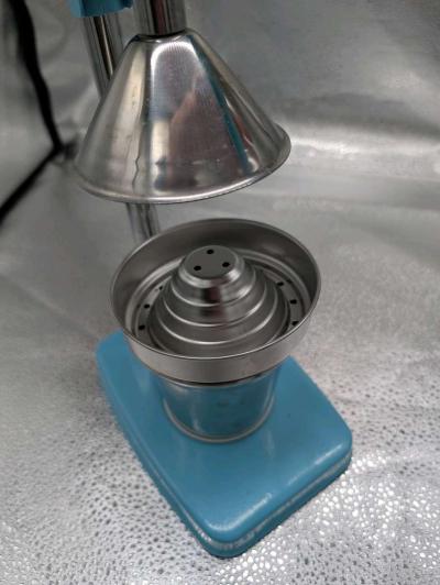 manual Juicer - Thumbnail 2