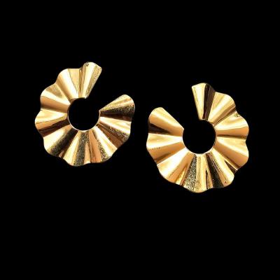 Avon Golden Crescent Stud Earrings - Thumbnail 3