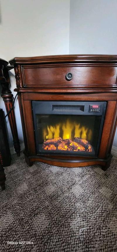 Electric fireplace - Thumbnail 3