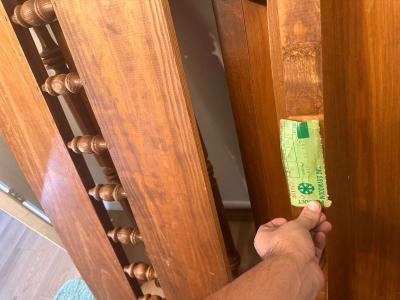 antique spindle full size bed frame - Thumbnail 4