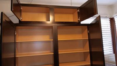 Kitchen Cabinets - Thumbnail 2