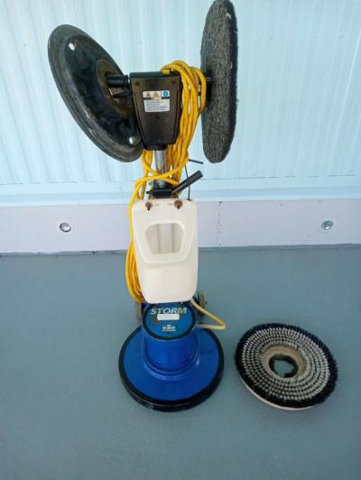 machine to polish floors or remove wax - Thumbnail 5