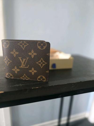 cardholder - Thumbnail 2