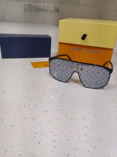 designer glasses - Thumbnail 3