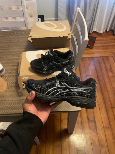 ASICS Kayano 14 in black and grey size 8 - Thumbnail 4
