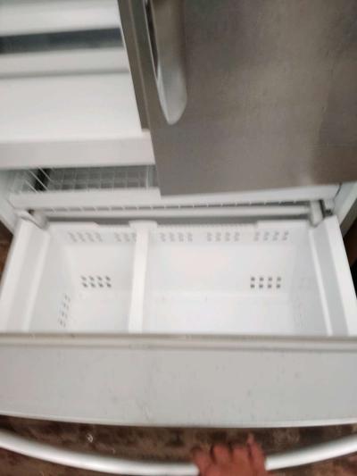 refrigerator and stove - Thumbnail 6