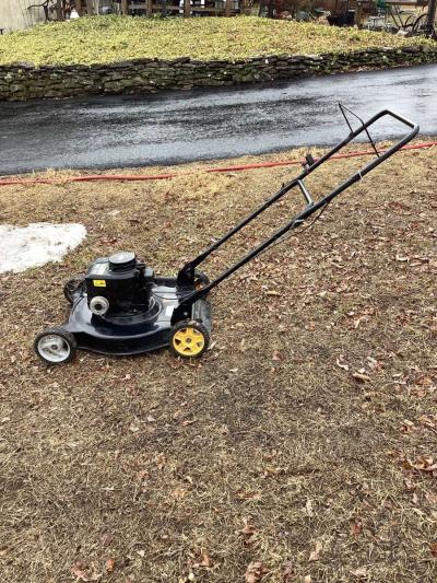 poulan 20inch cut push mower is not a self propelled - Thumbnail 5