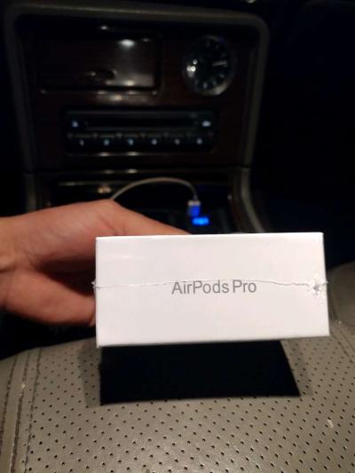 Airpods Pro 2 - Thumbnail 3