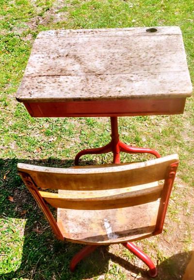 vintage American seating school desk - Thumbnail 3