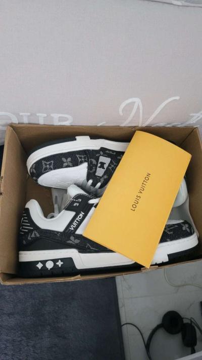 LV trainer sneakers - Thumbnail 5