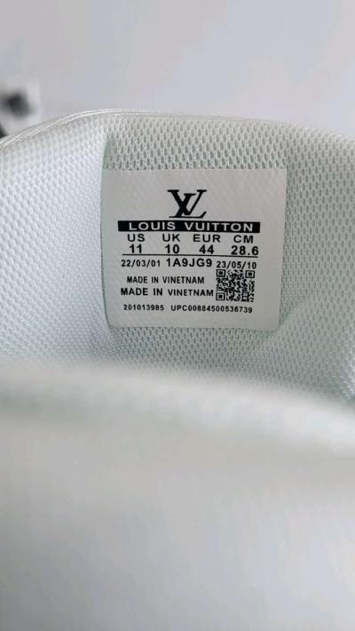 LV trainer sneakers - Thumbnail 3