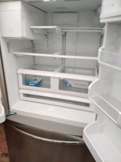 refrigerator and stove - Thumbnail 5