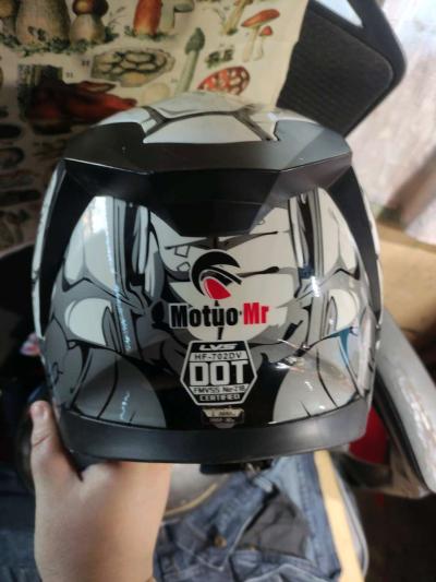 xl motorcycle helmet used - Thumbnail 2