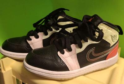 Nike Air Jordan 1 Mid Size 13 Sneaker Glow In The Dark - Thumbnail 3