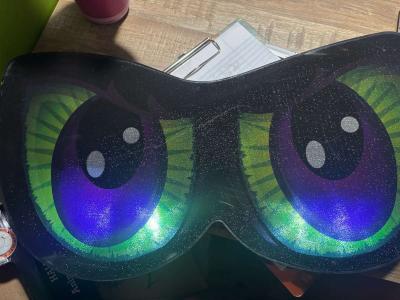 Animated light up eyes - Thumbnail 3