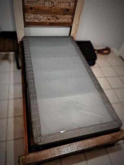 Rustic Solid Wood Twin Bed - Thumbnail 3