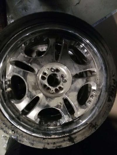 20 inch  tires and rims - Thumbnail 3